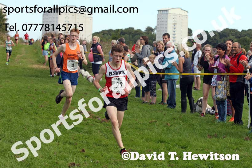 Boys and girls under-15s, Sunderland Harriers Cross Country, Farrington, Sunderland. Photo: David T. Hewitson/Sports for All Pics